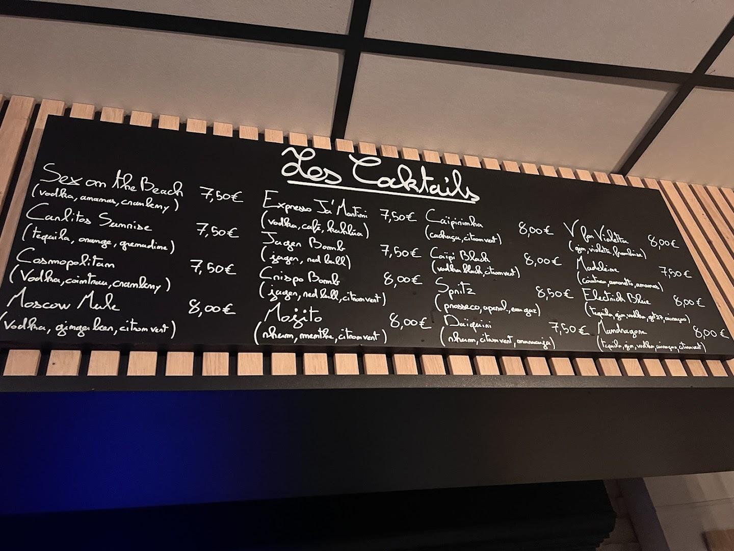 La Chose Bar - Photo 3